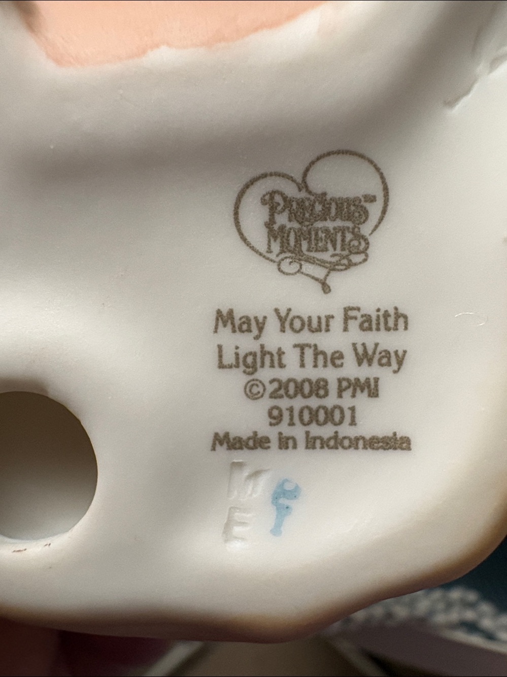 Precious Moments Cream and Peach Porcelain Figurine with Candle - Picture 3 of 3